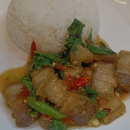 ครัวอารีย์ ติดร้านข้าวสาร หอนาฬิกา