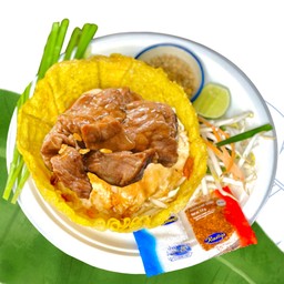 ผัดไทยกระทงทองหมูหมัก