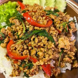 ข้าวกะเพราหมูสับ