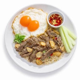 ข้าวผัดเนื้อแดดเดียวไข่ดาวคู่