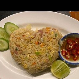 ข้าวผัดกุนเชียง