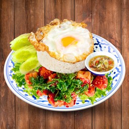 ข้าวกระเพราไก่กรอบ+ไข่ดาว