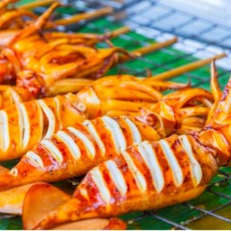 ปลาหมึกย่างใบตอง