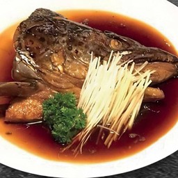 หัวปลาแซลมอนซีอิ๊ว