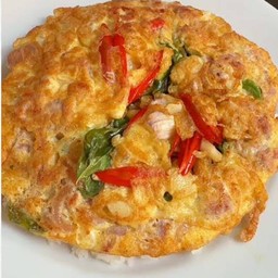 ข้าวไข่เจียวแหนม
