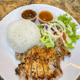 ข้าวหมูย่างพริกไทยดำ