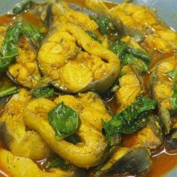 แกงคั่วปลาดุกยี่หร่า