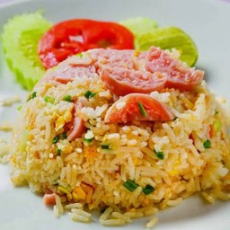 ข้าวผัดแหนม