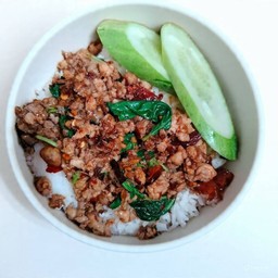 ข้าวกระเพรา หมูสับ