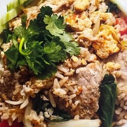 ป้าหน่อยตามสั่งก๋วยเตี๋ยวเเชมป์