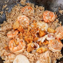 กะเพรา ข้าวคลุก