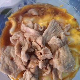 ข้าวไข่ข้นหน้าหมูชิ้นน้ำปลา
