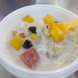 Guang Xin milk pudding sweet shop