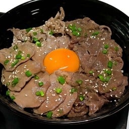 ข้าวหน้าเนื้อ(เลือกเนื้อได้) by Tensai Yakiniku แม่โจ้