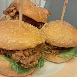 Classic burger!! คลาสสิคเบอร์เกอร์