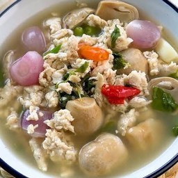 ต้มยำหมูสับ