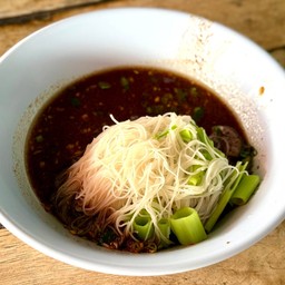 ก๋วยเตี๋ยวเรือ แจ๋ว บางกร่าง
