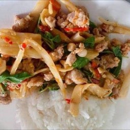 กระเพราโบราณ