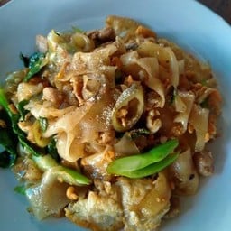 ป้านีอาหารตามสั่ง พิจิตร หน้าแฮปปี้พลาซ่า