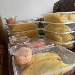 อุ้มผลไม้สด เคยกล้วยทอดไข่เต่า