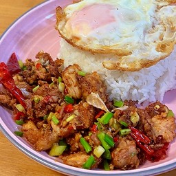 หมูกรอบผัดหม่าล่าพริกแห้ง