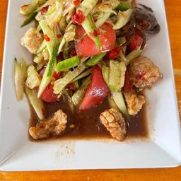 นายเอก ส้มตำระเบิด จันทบุรี