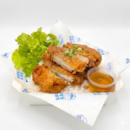 ข้าวไก่กรอบ ซอสน้ำปลา