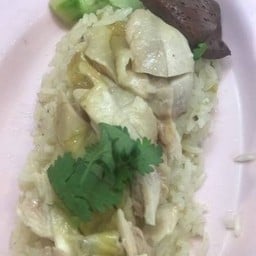 ปู ข้าวมันไก่ & ก๋วยเตี๋ยวแชมป์