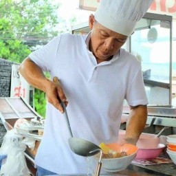 ก๋วยเตี๋ยว หมูต้มยำ แปะชุน (ดอนหวาย)