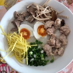 โจ๊กอร่อย แยกผดุงนารี