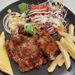 สเต็กหมูพริกไทยดำ