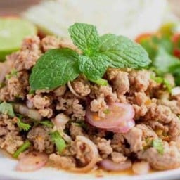 ลาบ ก้อย ,ก๋วยเตี๋ยว Byใบพาย