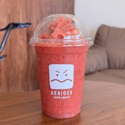 สตรอว์เบอร์รีปั่น (Strawberry Smoothie)