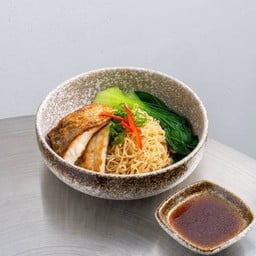 F2 บะหมี่ปลาทอดซอสซีฟู้ด