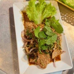 น้ำตกหมู