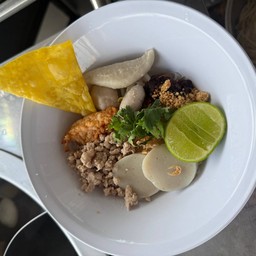 ก๋วยเตี๋ยวแห้ง