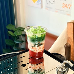 สตอเบอรี่มัทฉะลาเต้