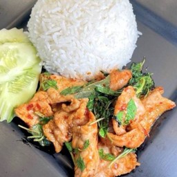 กะเพราหมูหมัก