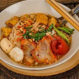 ก๋วยเตี๋ยวต้มยำสุโขทัยพิกัดตลาดพลู หมี่ไก่ฉีก เจ้าเด็ด หมี่คลุกซอสสูตรลับโคตรอร่อย by DN เพิ่มแซ่บบ เจ้าเก่า ใต้สะพานตลาดพลู