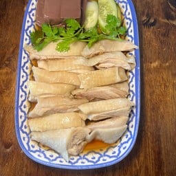 ลิ้มรส ข้าวมันไก่ตอน หมู่บ้านสัมมากร