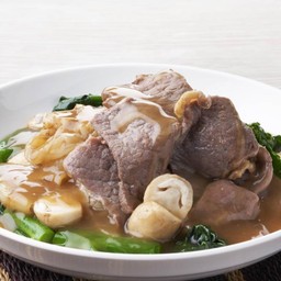 ราดหน้าหมูนุ่ม