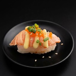 ซูชิหน้าแซลม่อนเบิร์น