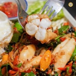 ข้าวราดกะเพรา (เลือกเนื้อสัตว์ตามชอบ)