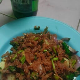 ยำมะม่วงต้มแซ่บอาหารอีสาน