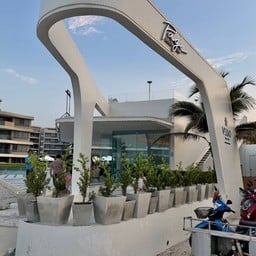 PAGE Beach Bar