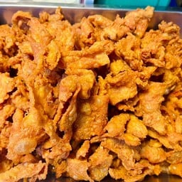 ร้านไก่ทอด หมูทอด ตลาดสำเหร่