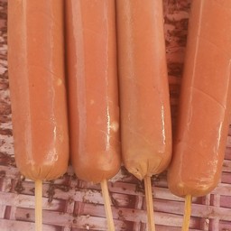 ใส้กรอกหมูหนังกรอบ
