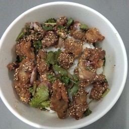 Bumbimข้าวยำไก่แซ่บ