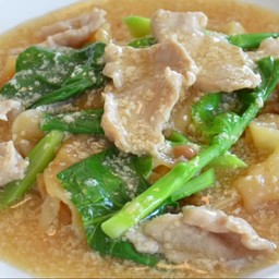 ราดหน้าหมู