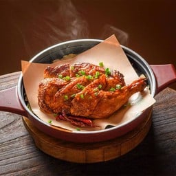 ไก่ย่างหลงจิ่ง (รสเผ็ด) ครึ่งตัว